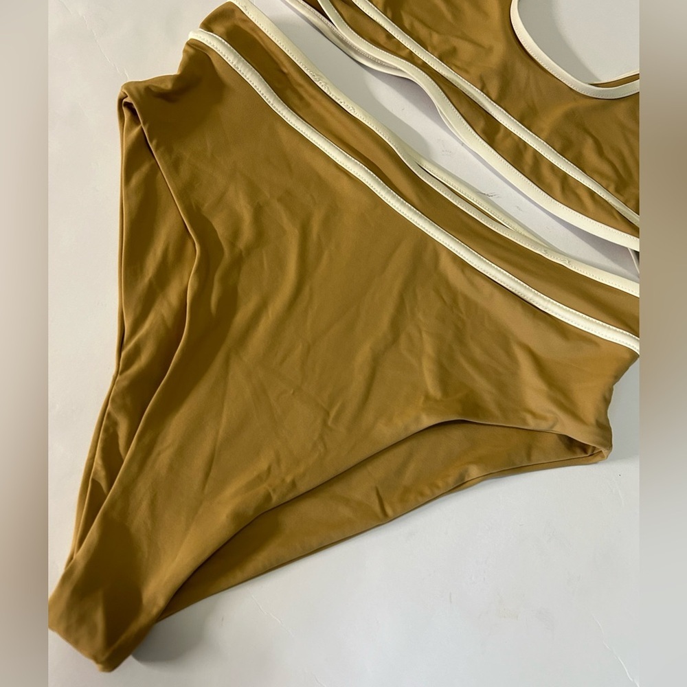 Stone Fox Swim Tan Bikini Set Size Top Medium Size Bottom Small - Picture 4 of 9